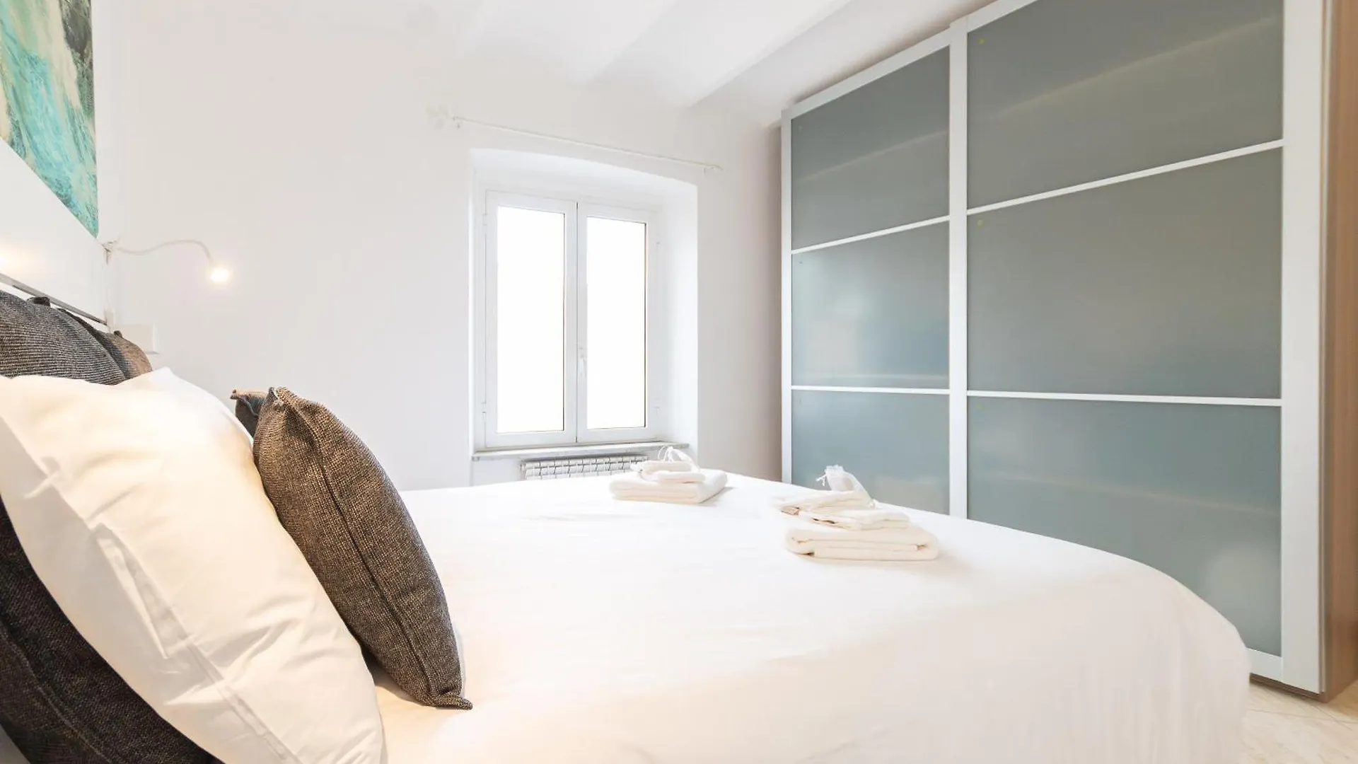 Centro - 250M Stazione Ferroviaria Apartment Genoa 0*,